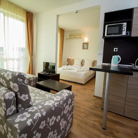 Clara Hotel Бургас Экстерьер фото