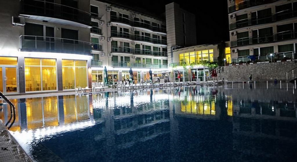 Clara Hotel Бургас Экстерьер фото