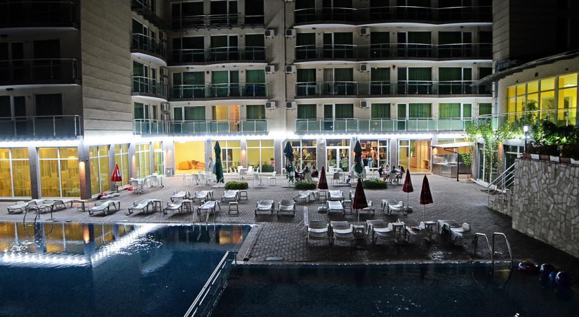 Clara Hotel Бургас Экстерьер фото