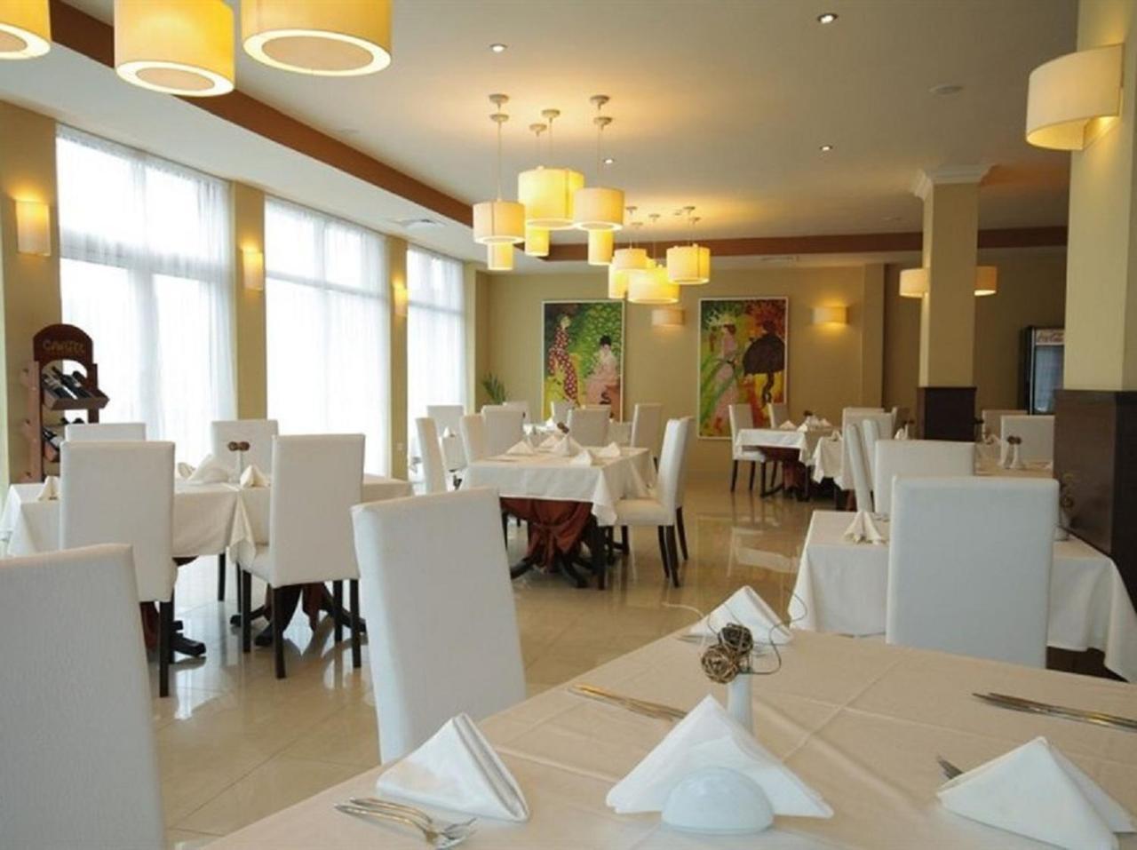 Clara Hotel Бургас Экстерьер фото